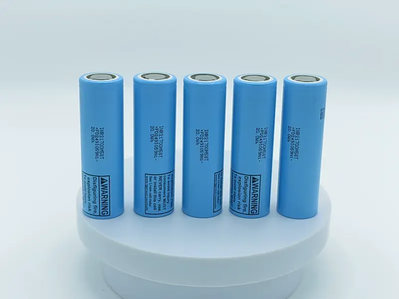 Blue cylindrical lithium battery cells